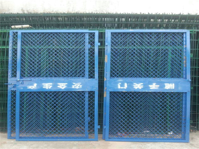  電梯門(mén)護(hù)欄圖片1
